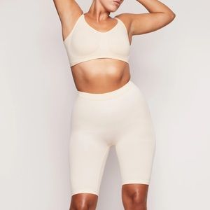 SKIMS Sand Sculpting Above The Knee Shorts